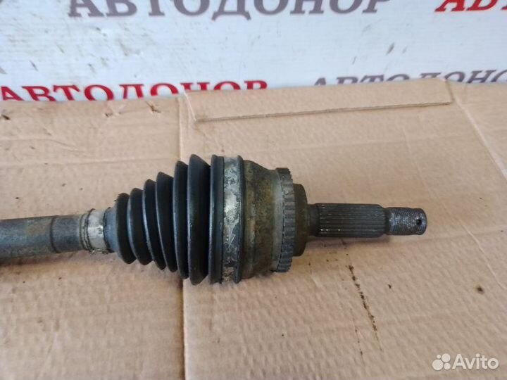 Полуось привод передний левый Mitsubishi Galant