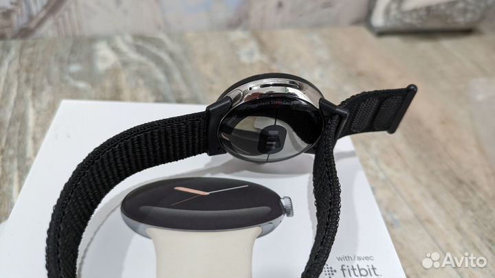 Часы google pixel watch