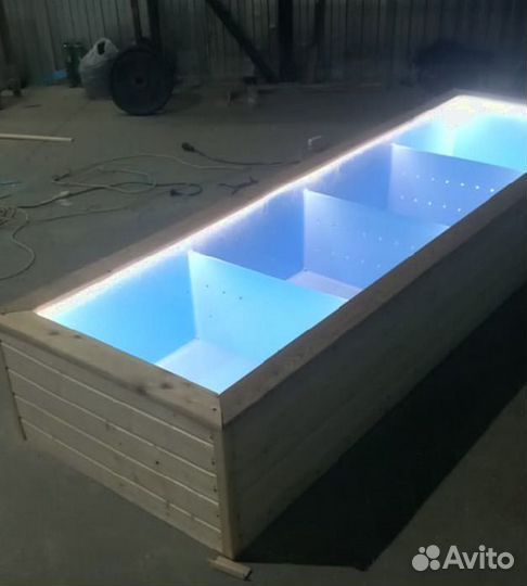 Емкость для рыбы и раков