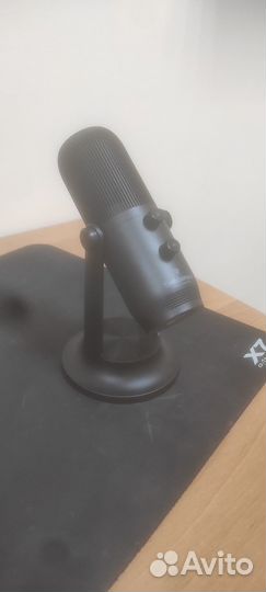 Конденсаторный микрофон Thronmax