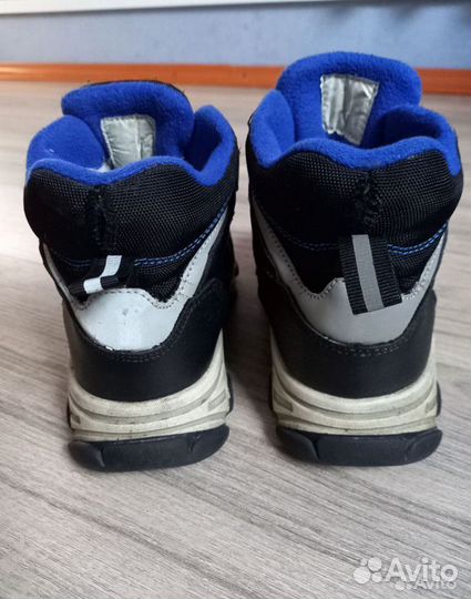 Зимние сапоги,резиновые светящ,кеды