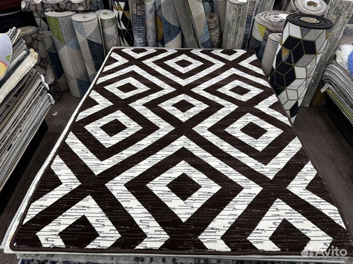Ковер новый 1.2х1.7