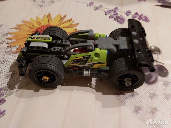 Lego technic 42072 гоночная машинка