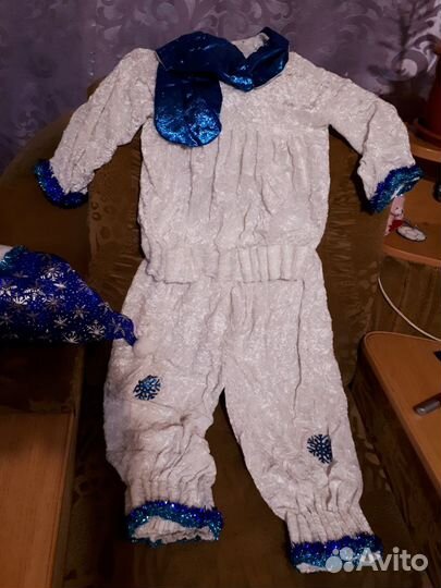 Новогодний костюм снеговика