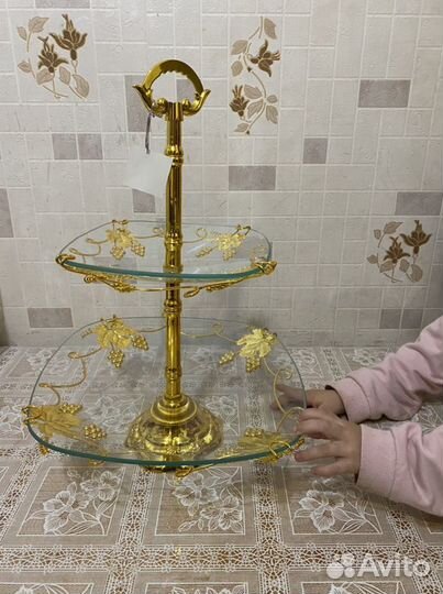 Горка посуда