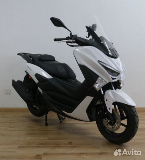 Скутер Vento MAX RS-150cc (replica Yamaha tmax)