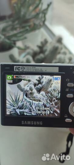 Компактная Фото-видео камера samsung