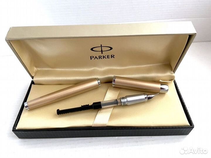 Ручка перьевая Parker в коробке - розовое золото