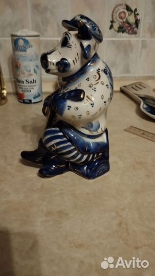 Гжель Сувенир Бычок Штоф