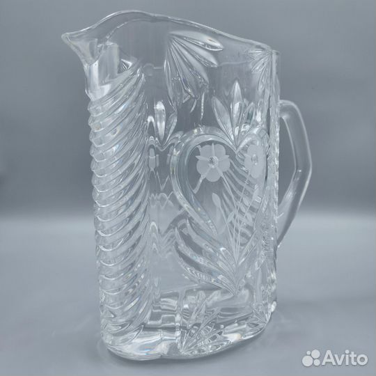Винтажный хрустальный кувшин