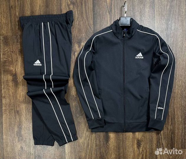 Спортивные костюмы Adidas