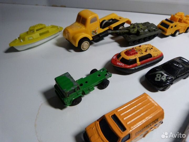 Модели машинок игрушки