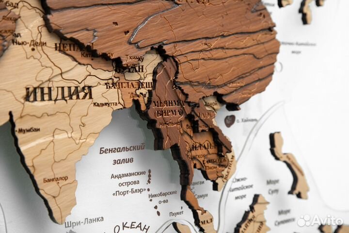 Деревянные карты мира