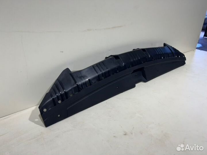 Накладка замка капота передняя Hyundai Solaris 2