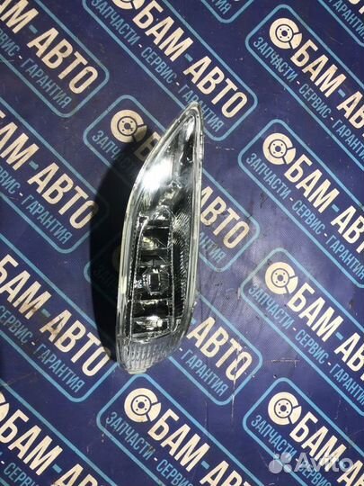 Фара противотуманная передняя левая Toyota Camry