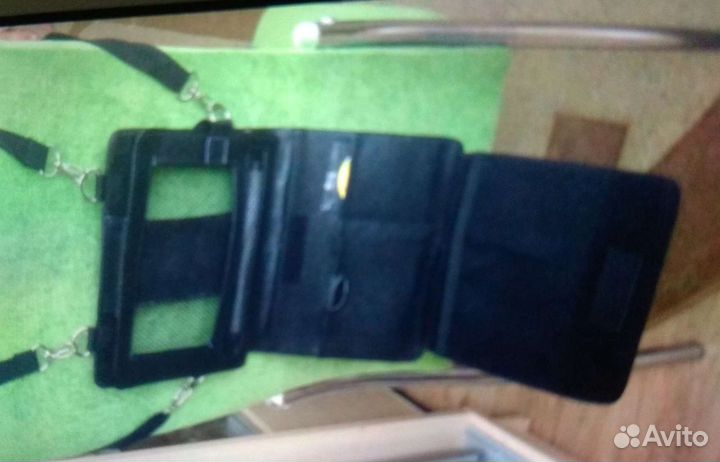 Органайзер для планшета в машину