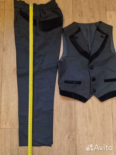 Костюм двойка нарядный на 3-4 года