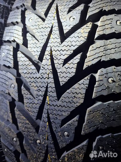 Nexen Winguard Spike WS62 235/60 R17 102T