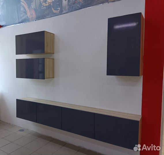 Гостиная Лия-3 дуб сонома/графит глянец 2,4 м