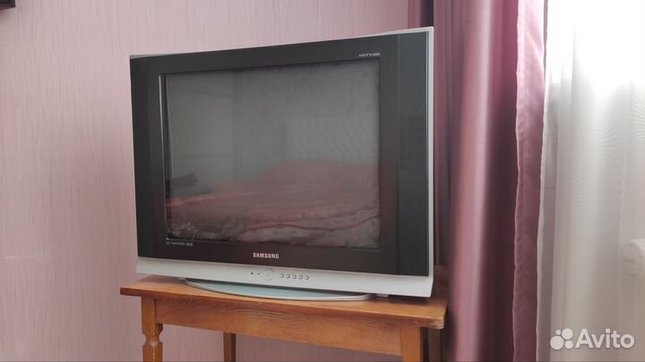 Телевизор Samsung 29 дюймов