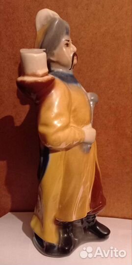 Фарфоровая статуэтка лфз. Богдан Хмельницкий