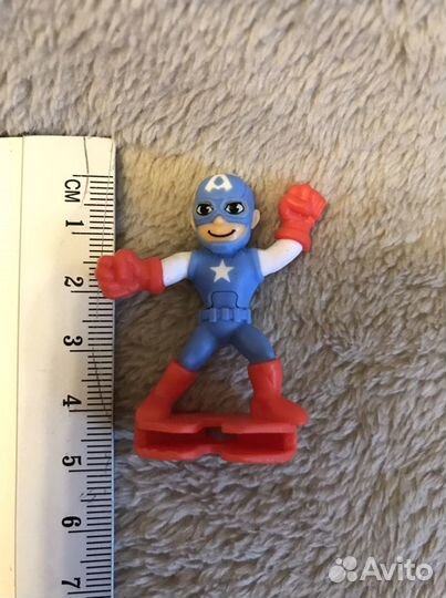 Игрушка Киндер Marvel Капитан Америка Марвел