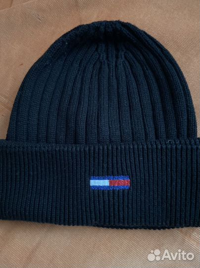 Шапка и сумочка Tommy Hilfiger