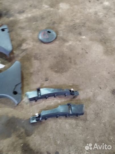 Пластик салона облицовка Рено Сандеро 2 стэпвей 20