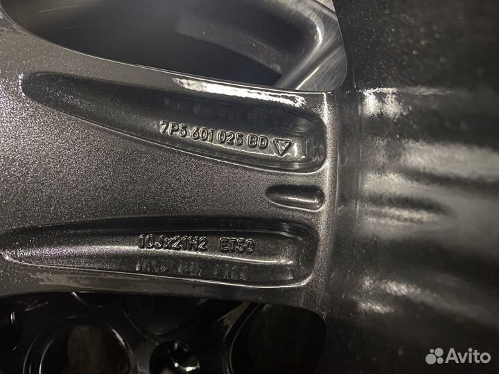 R21 Nokian Tyres Hakkapeliitta R3 295/35, PCD 5x130 DIA 71.6