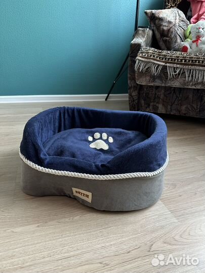 Лежанка для собак и кошек
