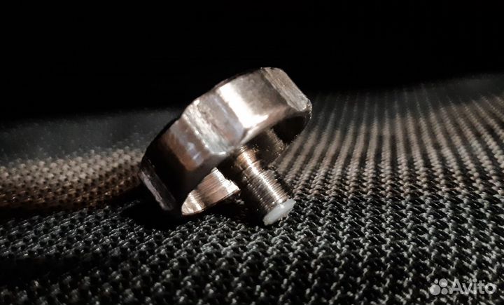 Винт зажимной для Nikon 70-200mm f/2,8 I,II,III