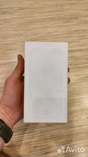Коробка от iPhone 6