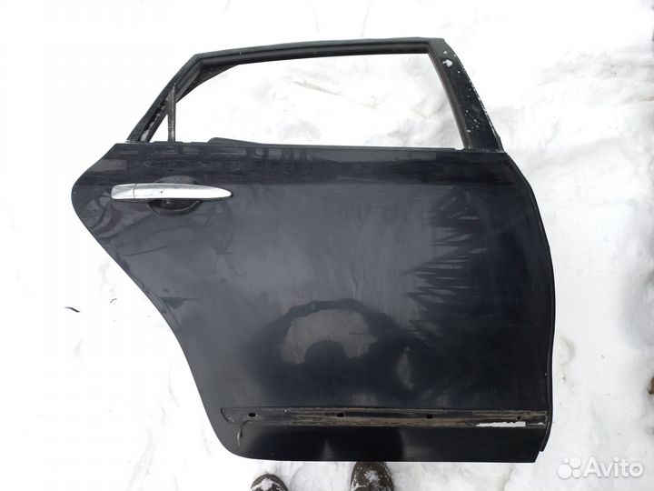 Дверь задняя правая Nissan Teana J32 теана 32 черн