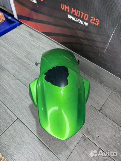 Переднее крыло ex650e