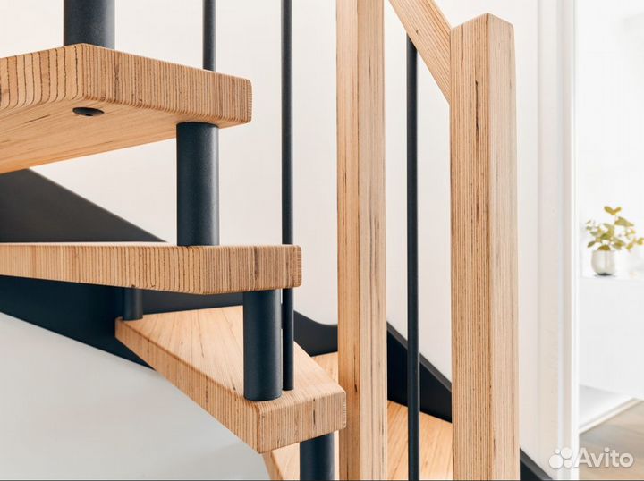 Лестница на металлокаркасе