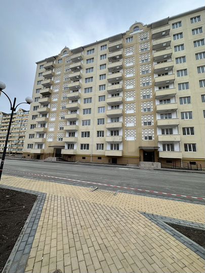 3-к. квартира, 92 м², 9/10 эт.