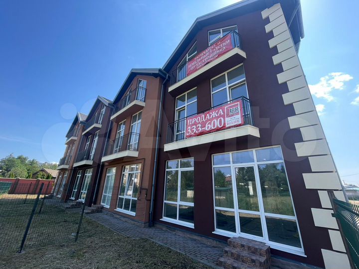 Таунхаус 195 м² на участке 2 сот.