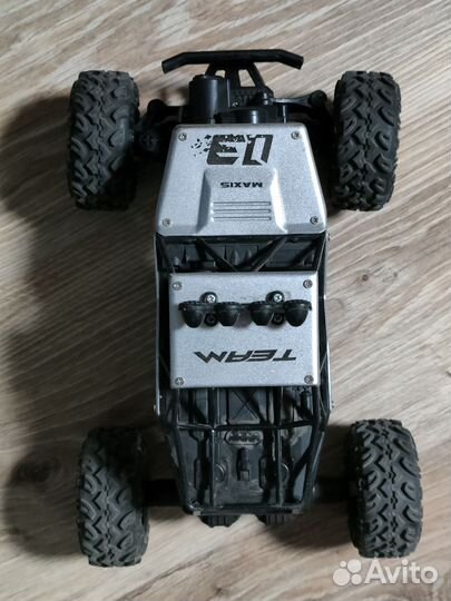 Машинка краулер на радиоуправлении
