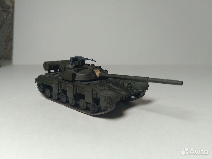 Танк Т-64 1:72