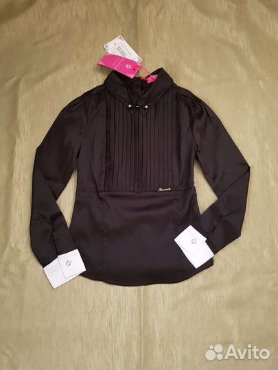 Школьное для девочки новое