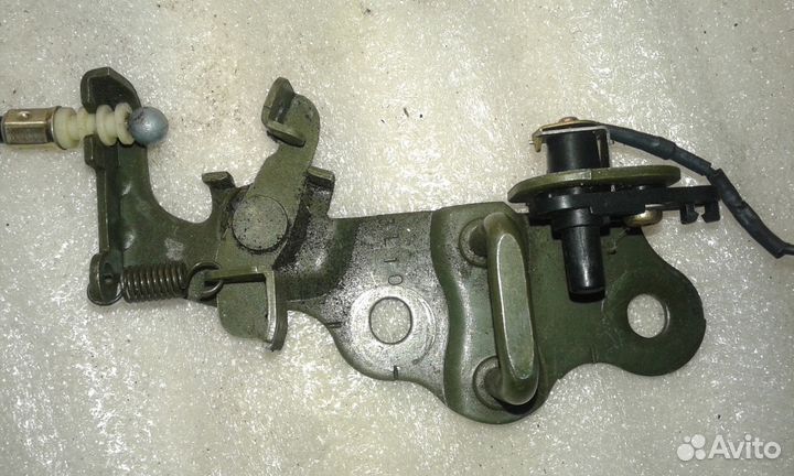 Киа спектра замок багажника