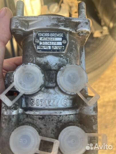 Кран тормозной