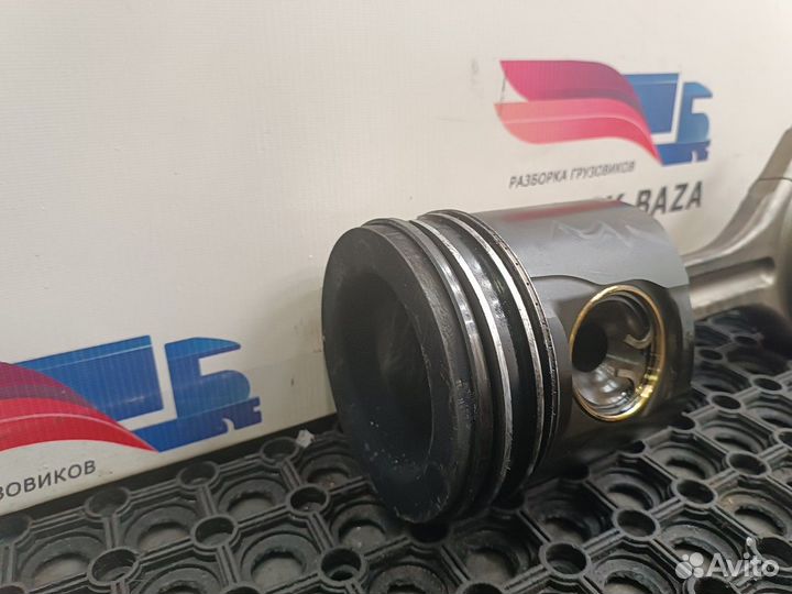 A4570300120 Поршень с шатуном