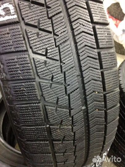 Bridgestone Blizzak VRX 225/60 R17