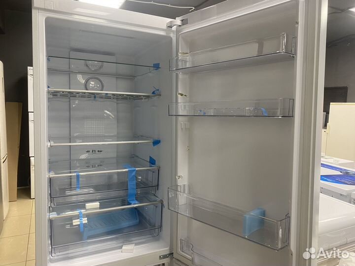 Haier Холодильник Haier C2F636cwfd