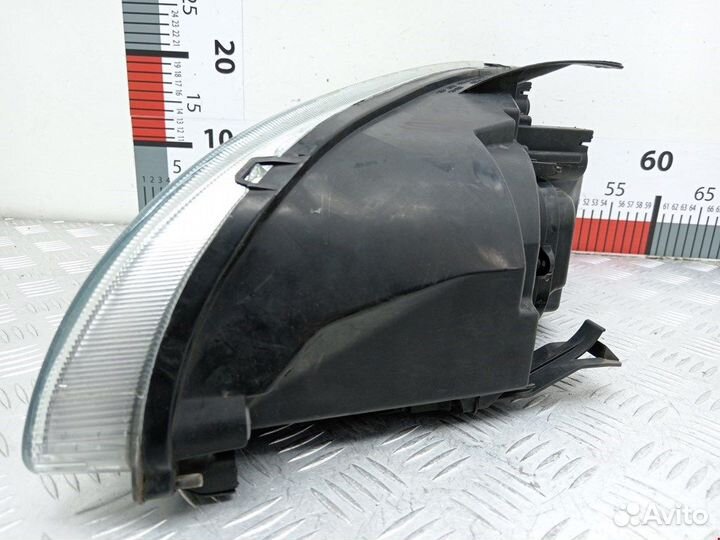 Фара передняя для Ford Focus 2 1480979