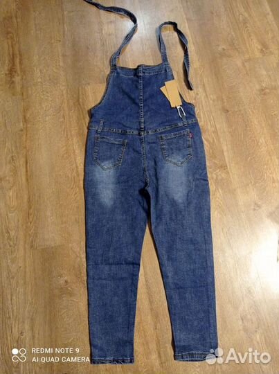 Комбинезон женский