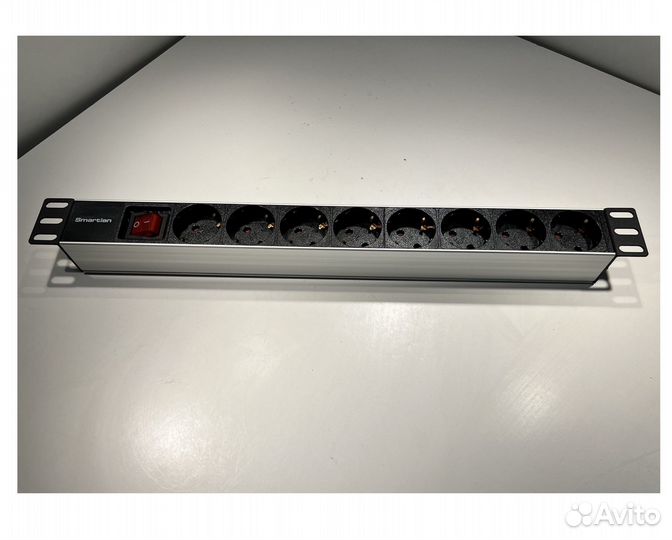 Блок из 8-ми розеток 19