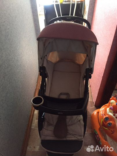 Прогулочная коляска geoby