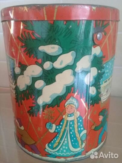 Жестяная банка Кремлевский подарок 1962